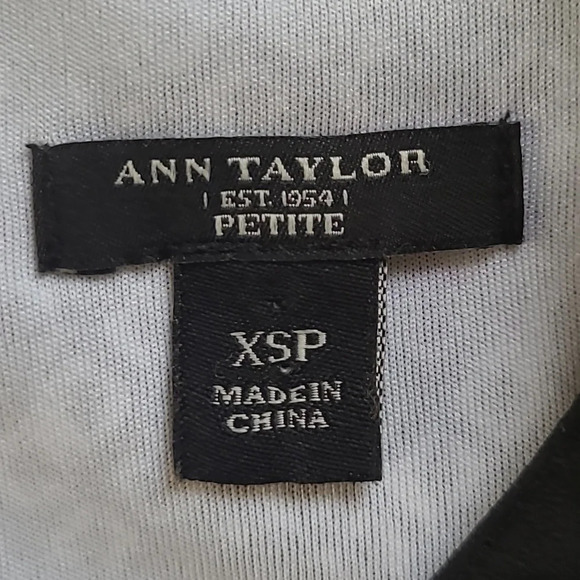 Ann Taylor Black Sleeveless Blouse - Size XsP (Petite) - Picture 4 of 6